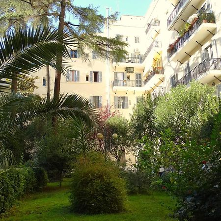 Domus Dino Apartment Rome Exterior photo